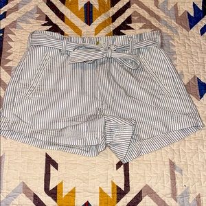 American Eagle hi rise shorts